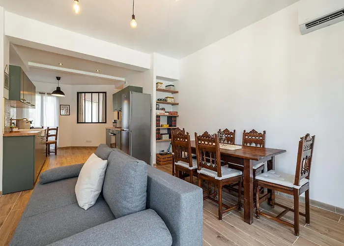 Apartmán Large & Quiet 1 Bdr Downtown Nice