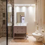 Διαμέρισμα Large & Quiet 1 Bdr Downtown *